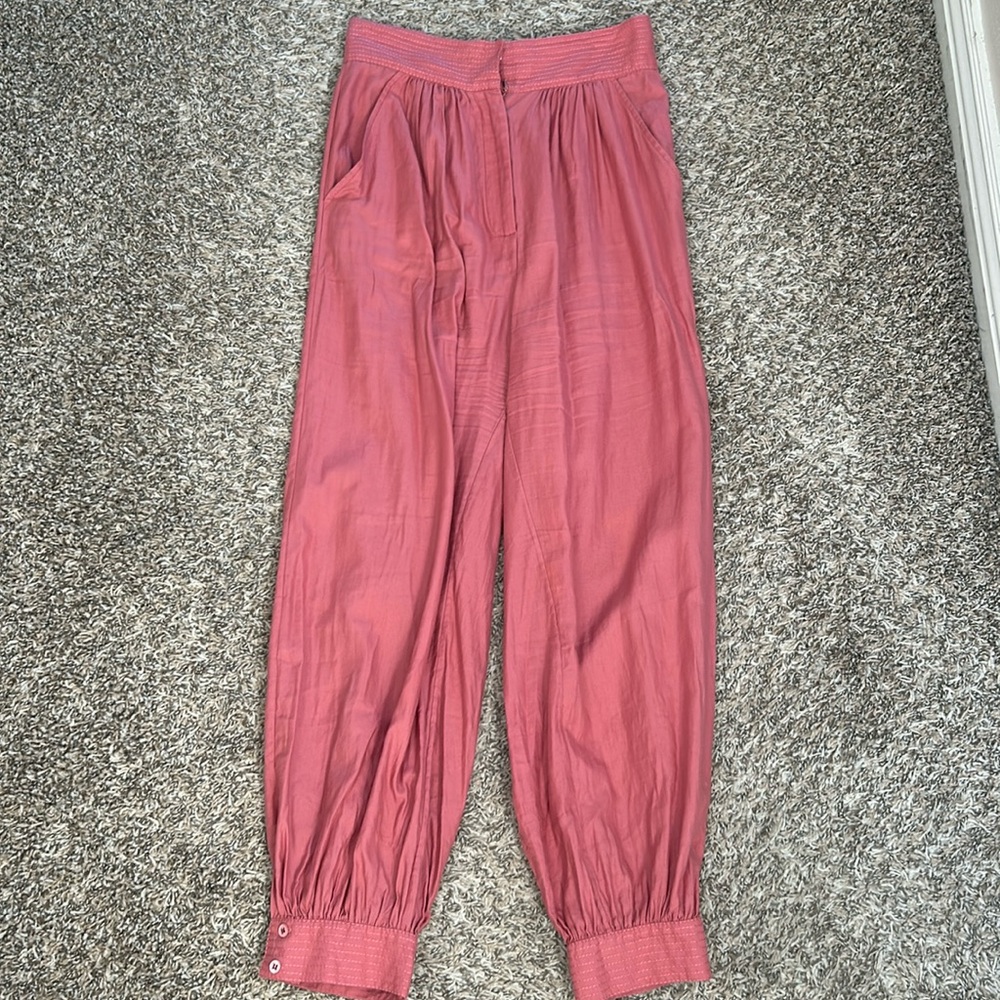 The Label Edition coral cotton pants, size small.